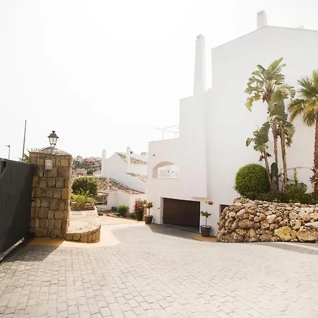 Aloha Royal, Calle Auriga, 29660 Marbella, Malaga, Spain