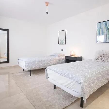 Сasa de vacaciones Aloha Royal, Calle Auriga, 29660 Marbella, Málaga, Spain Marbella